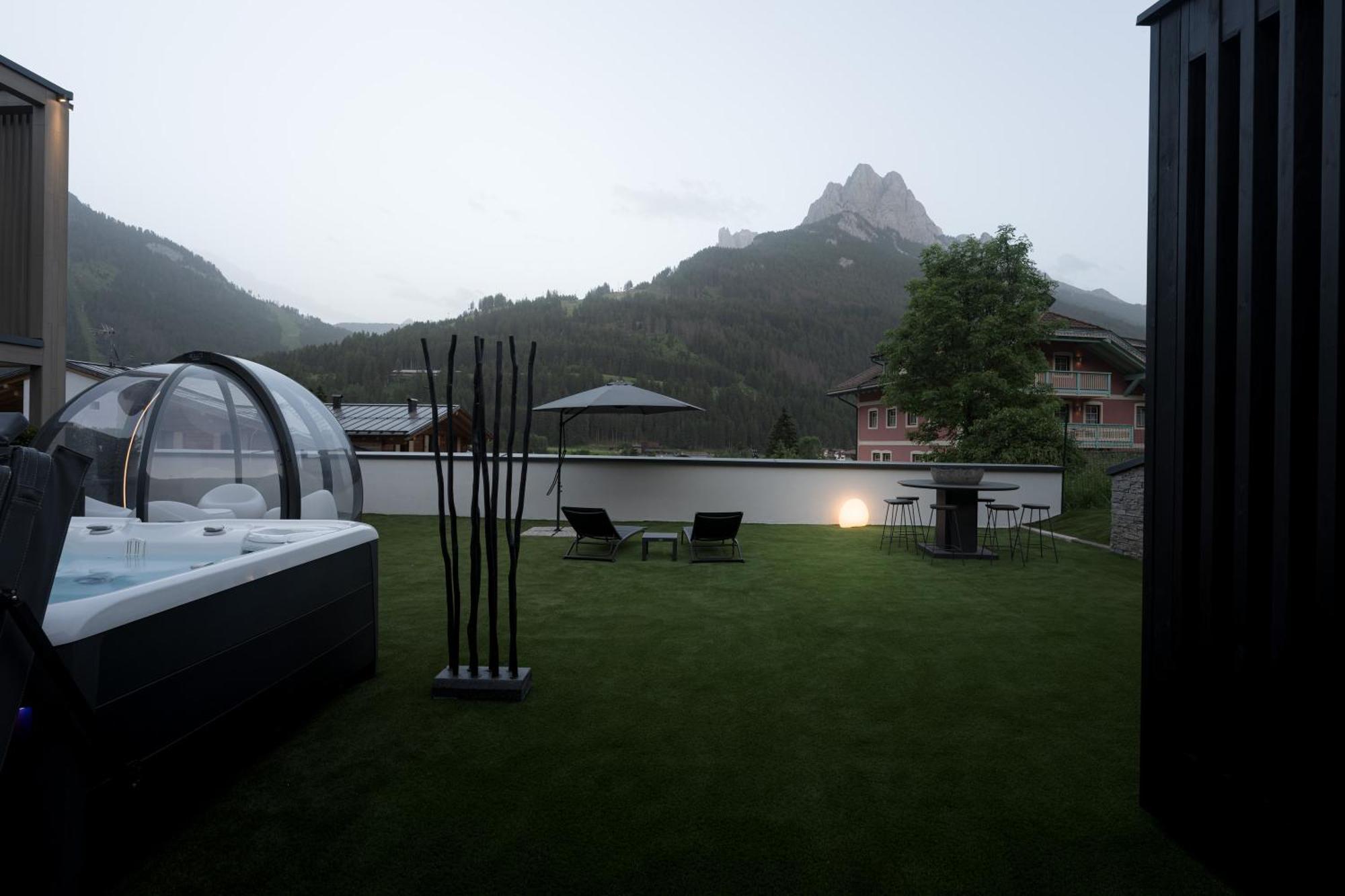 Dolomiti Exclusive Your Mountain Suite Pozza di Fassa Bagian luar foto